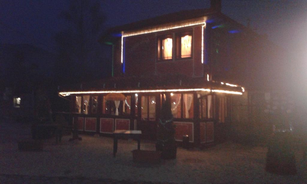 Chuchura Family Hotel Kopriwsztica Zewnętrze zdjęcie