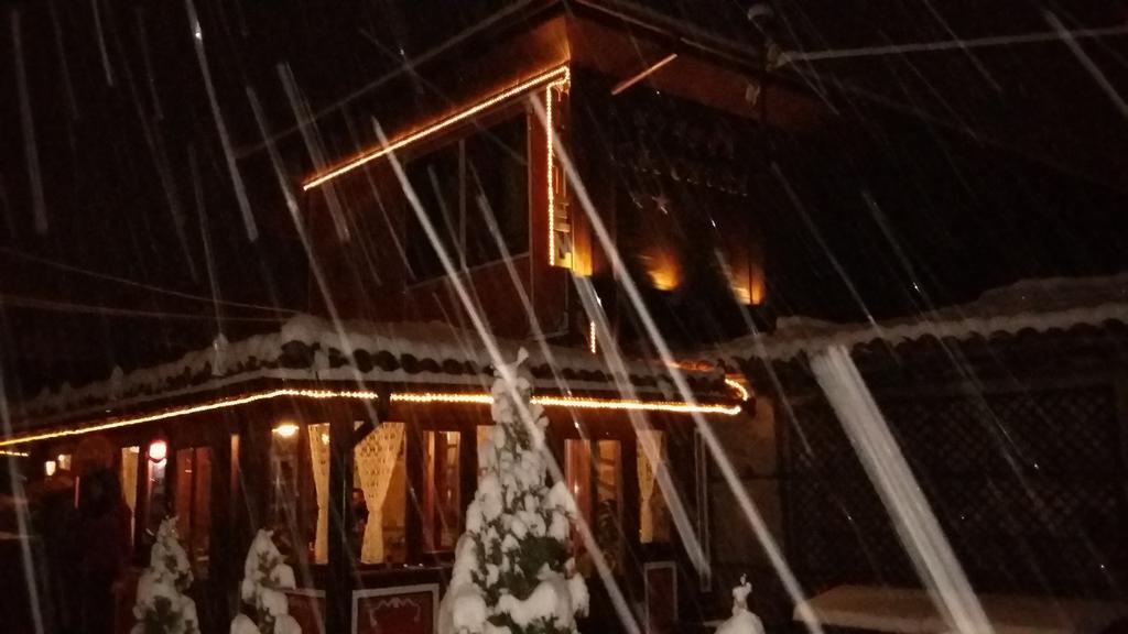 Chuchura Family Hotel Kopriwsztica Zewnętrze zdjęcie