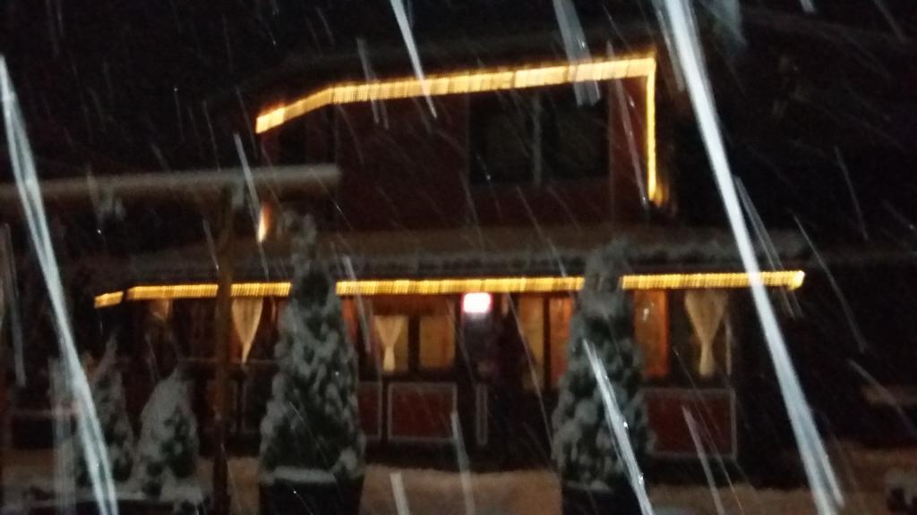 Chuchura Family Hotel Kopriwsztica Zewnętrze zdjęcie